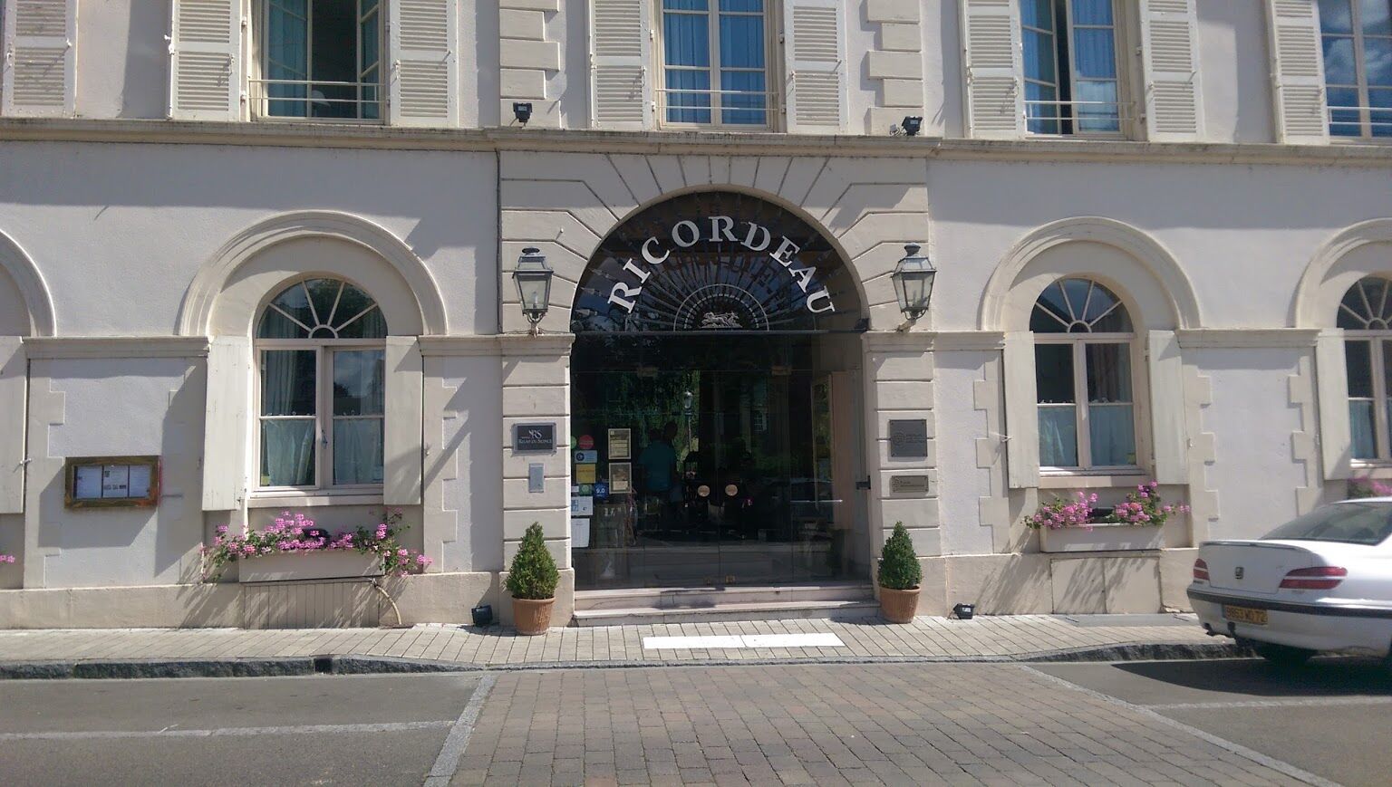 Hotel-Restaurant Ricordeau Loué المظهر الخارجي الصورة